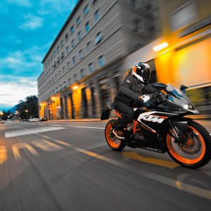 KTM RC390