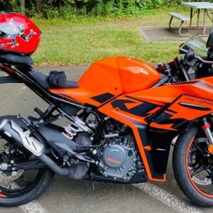 KTM RC390 2022.jpg